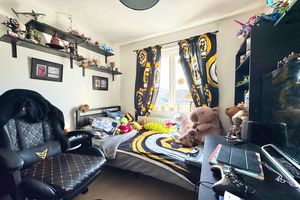 Bedroom- click for photo gallery
